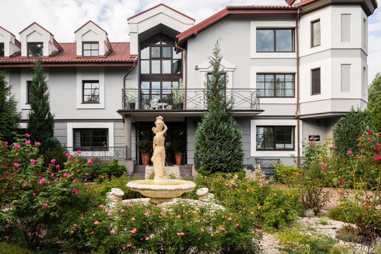 Rezydencja na Wzgórzu w zielonym sercu Łodzi przy Parku Krajobrazowym Ruda Willowa - B&B Łódź