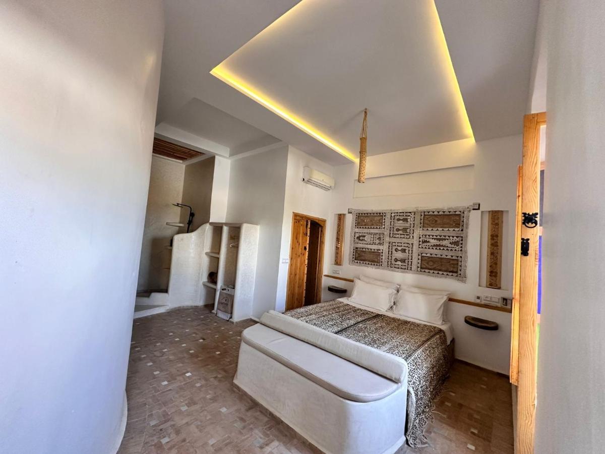 Deluxe Queen Suite
