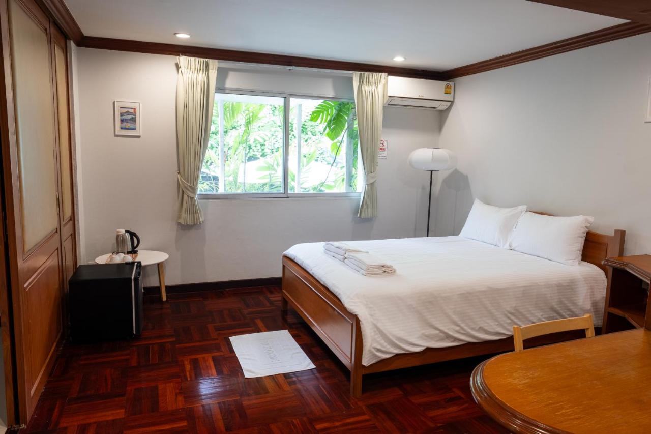 Habitación Familiar con vistas al jardín