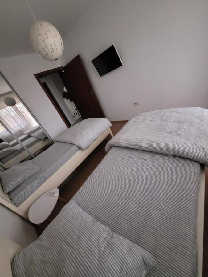 Zweibettzimmer
