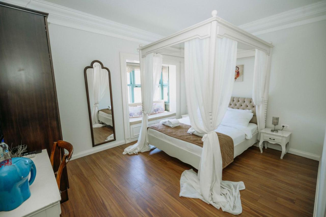 Deluxe Zimmer mit Kingsize-Bett