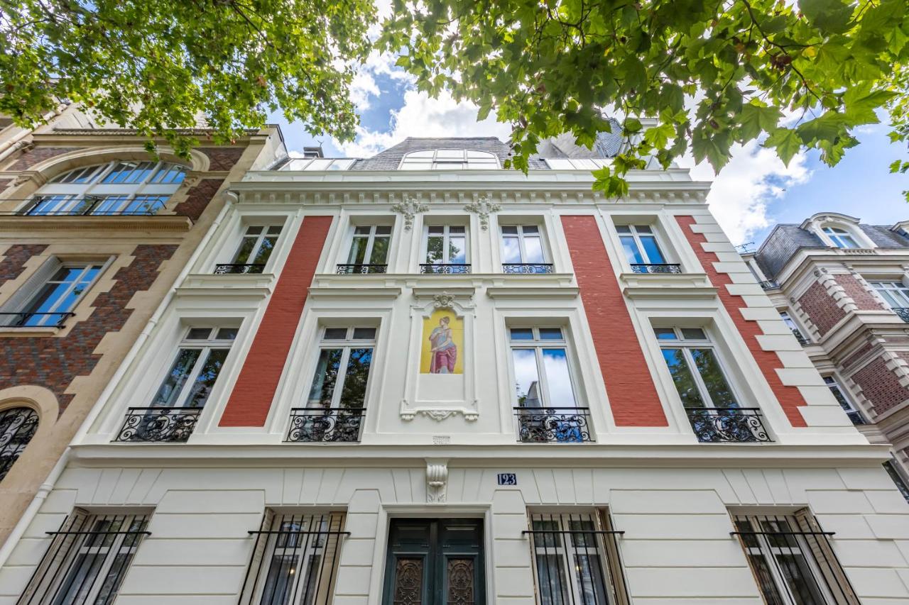 Sweett - Villiers - B&B París