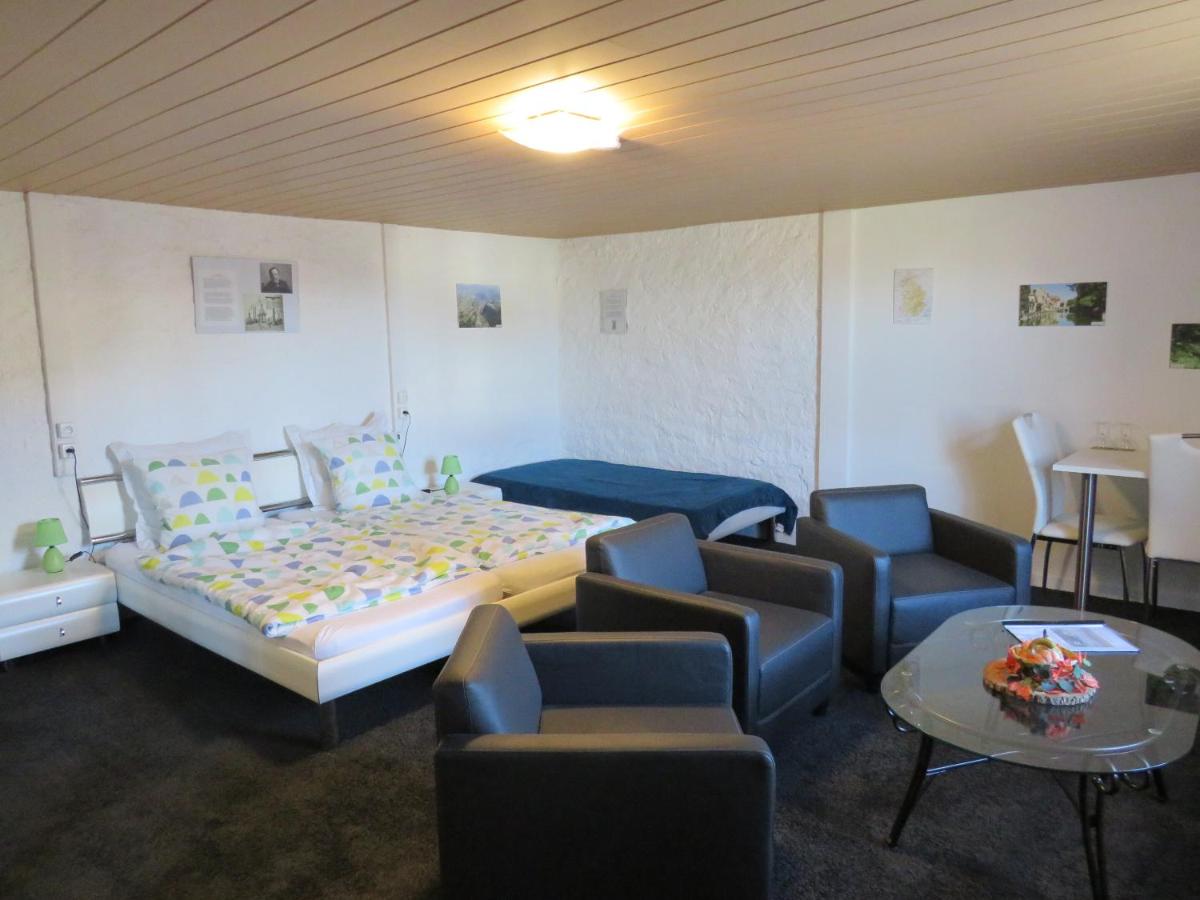 Basic Triple Room