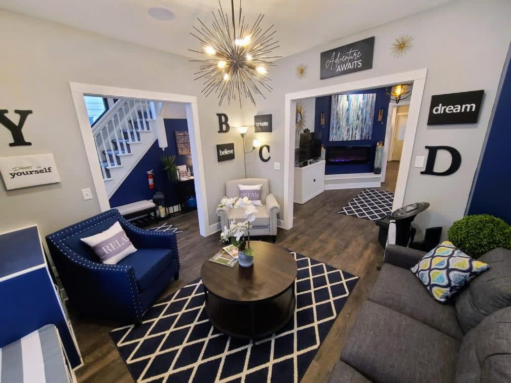 Luxury Listing - 92 Walkable Score Downtown Kzoo - B&B Kalamazoo