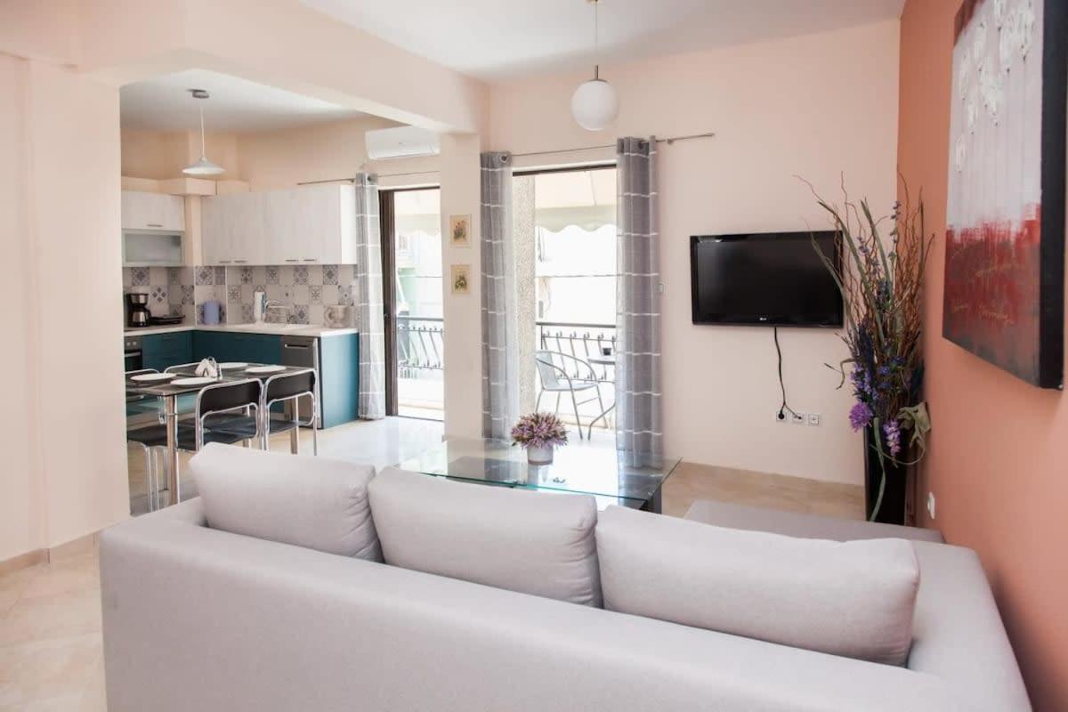 Great Apartment in Piraeus - B&B