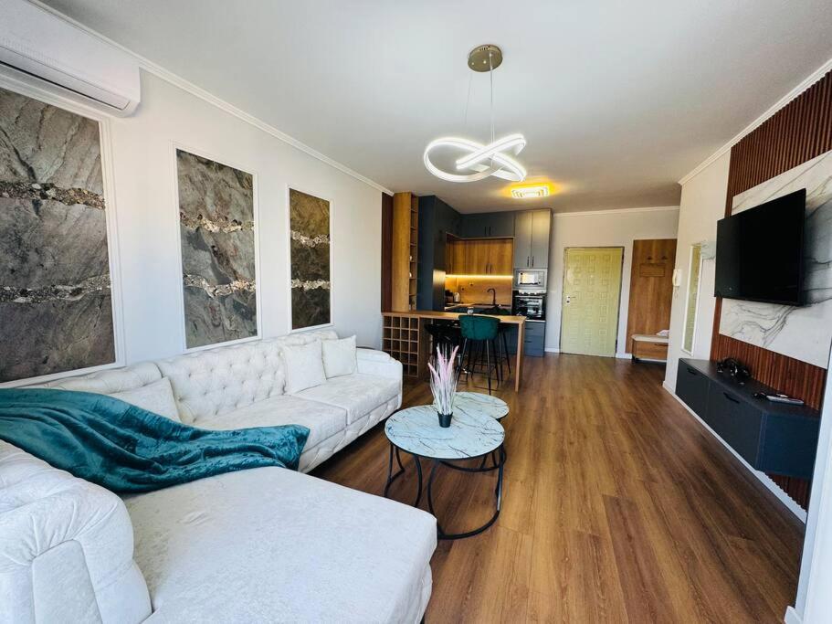 Sea side Apartment 2 - B&B Durazzo