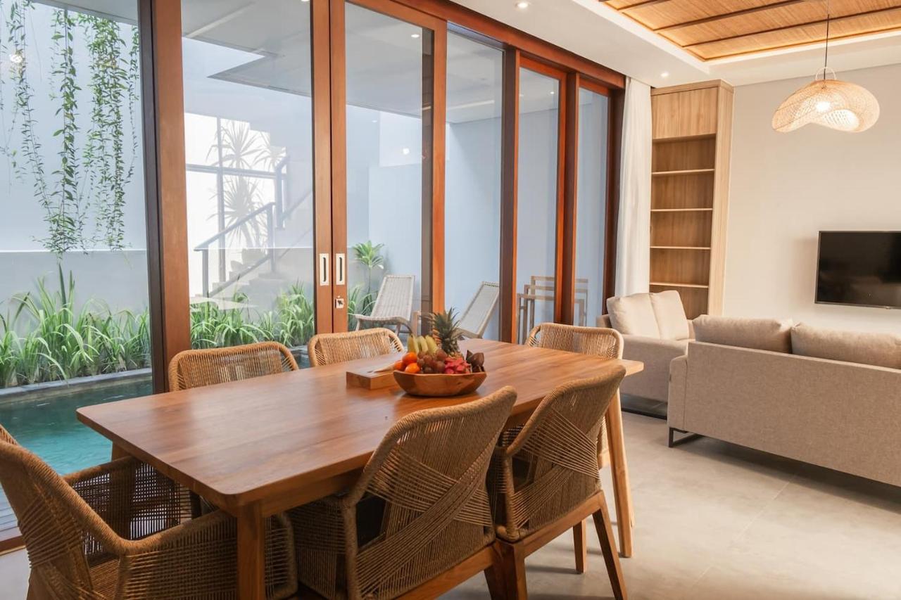 Modern 2br Villa In Central Canggu - Bed and Breakfast Canggu