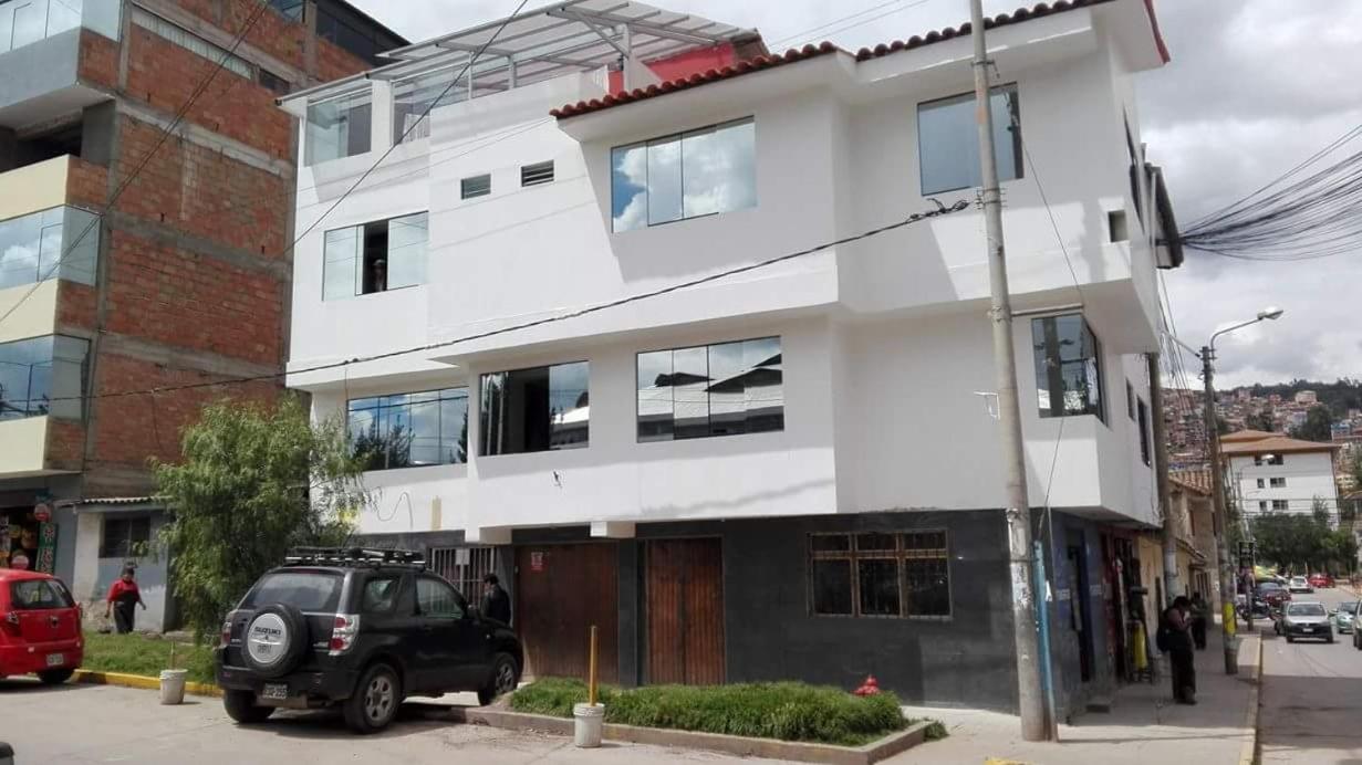 Hermoza House - B&B