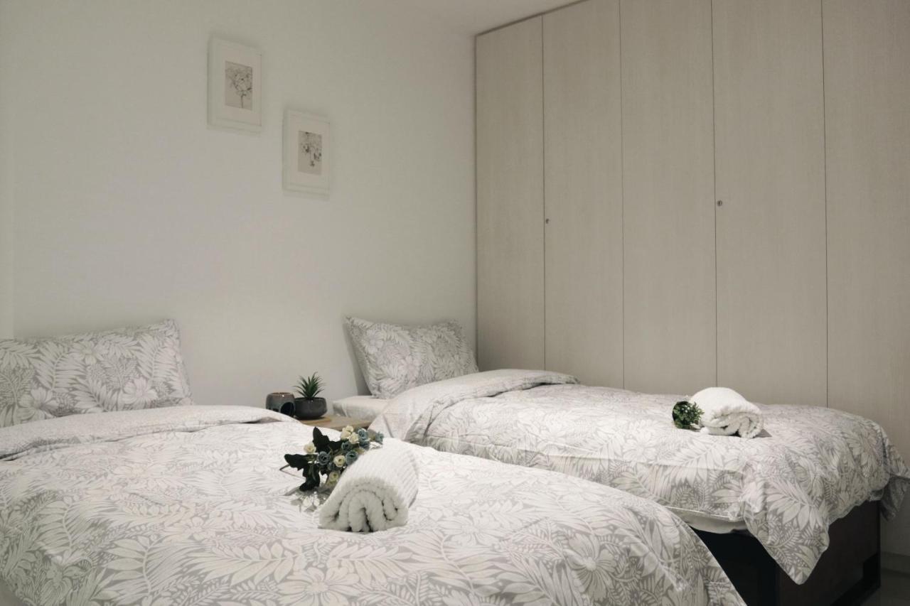 Two-Bedroom Deluxe Apartment
