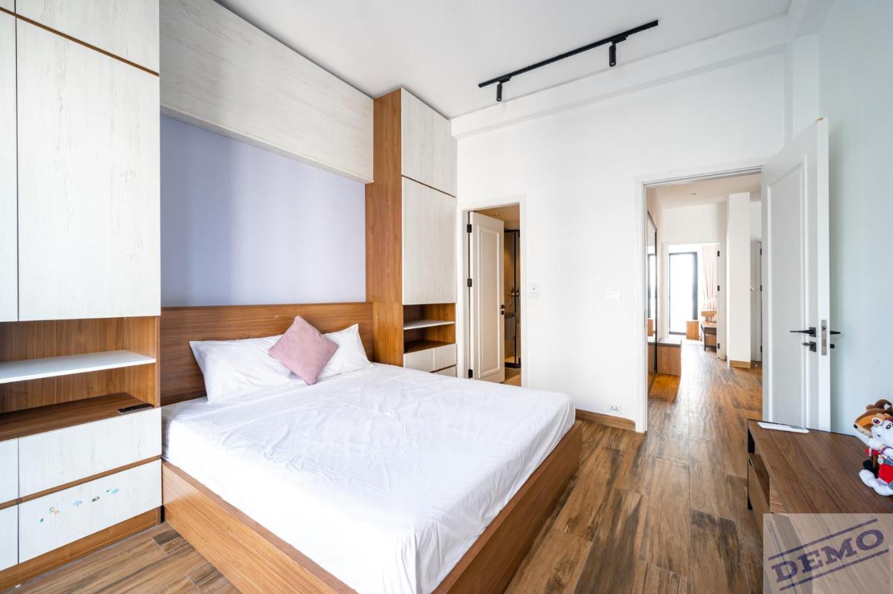Appartamento con 2 Camere da Letto e Vista Lago