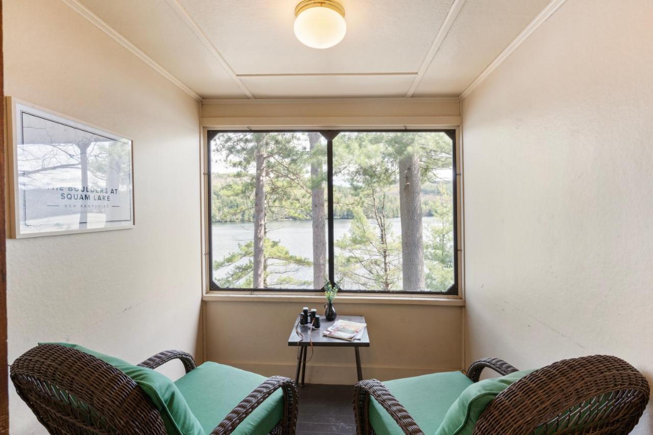 Waterfront 2 bed 2 bath (Suite 2) - Bed and Breakfast Holderness