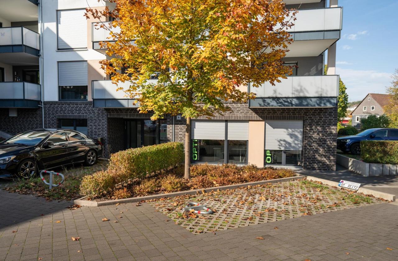 REITZ - Apartment I Zentrale Lage I Stellplatz I 55qm I 2 Zimmer I Küche I Bad I Terrasse - B&B Bad Hersfeld