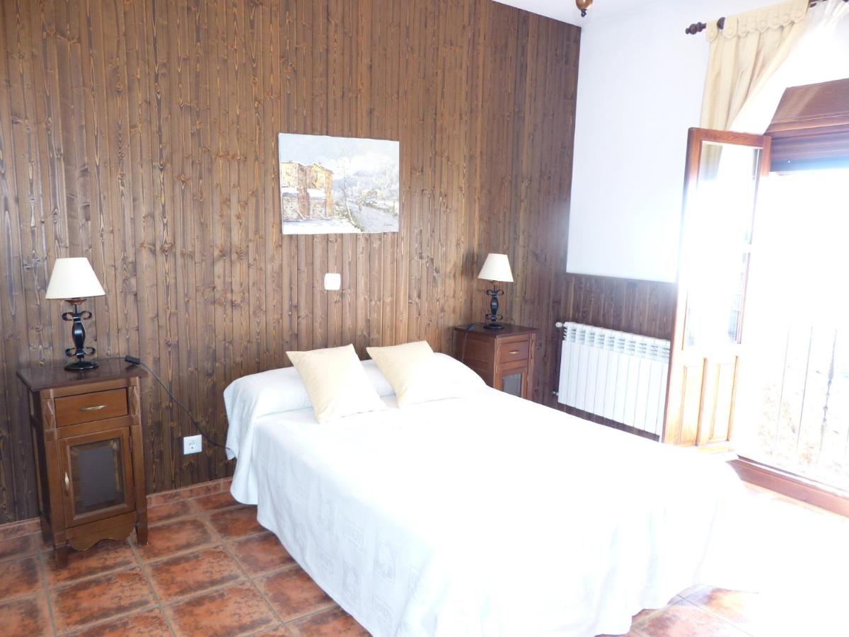 Chambre Double avec Lit d'Appoint