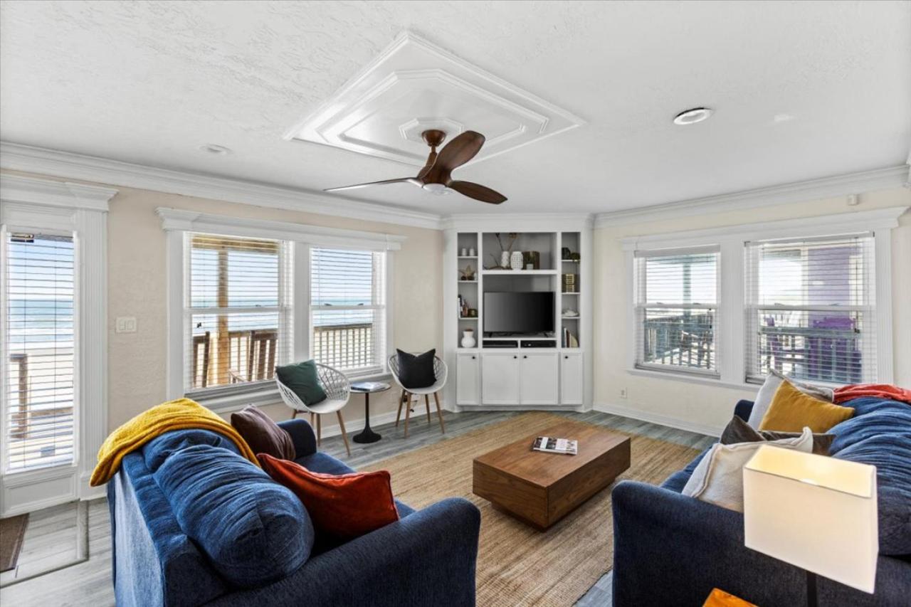 Horizon Haven Beachfront Escape - B&B Galveston