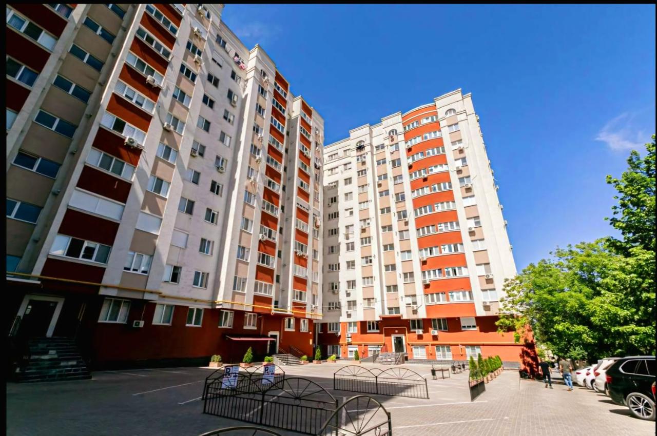 BUIUCANI APARTAMENTS & TAXI AiRPORT - B&B Durleşti