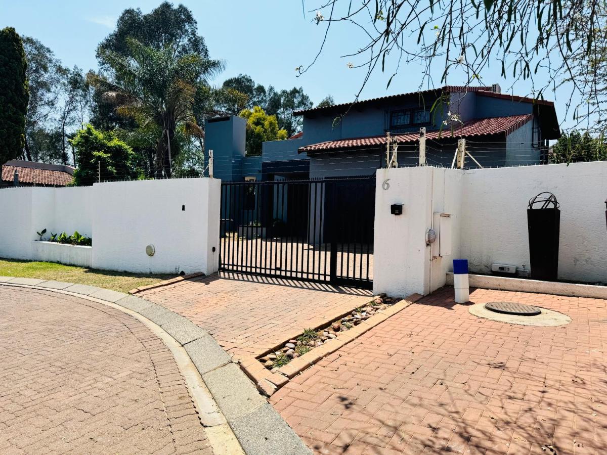 Luxury Sandton Villa - B&B