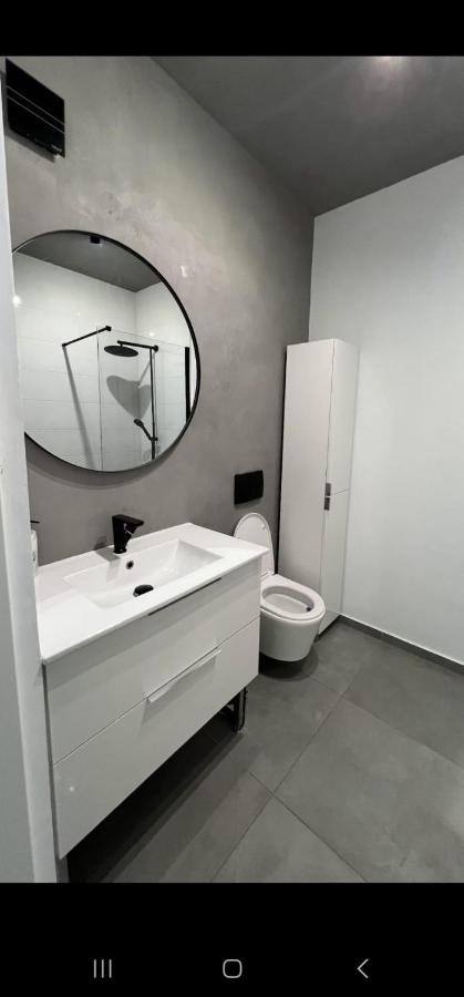 Avram iancu 408j apartment - B&B Floreşti