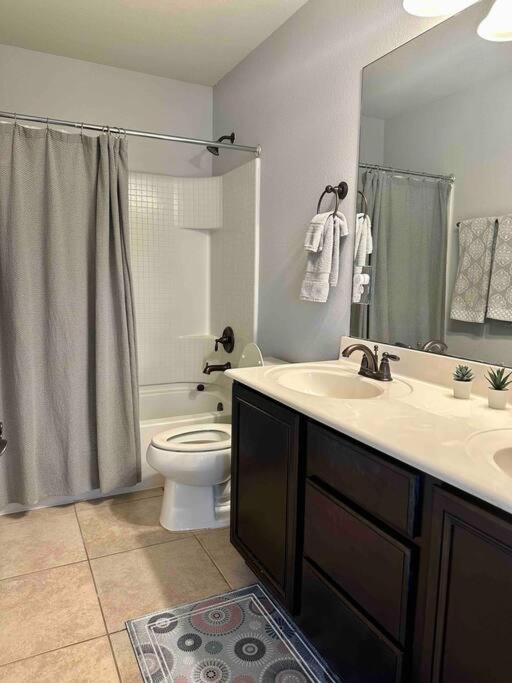 Charming house in The Woodlands - Creekside - B&B The Woodlands