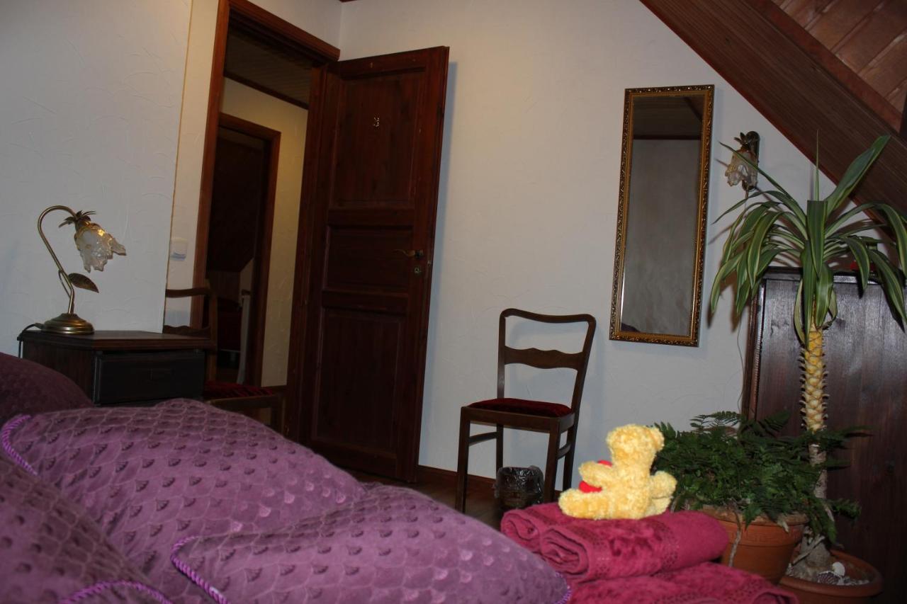 Budget Double Room with Shared Bathroom