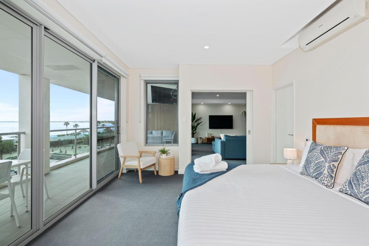 Three Bedroom Ocean View Apartment
