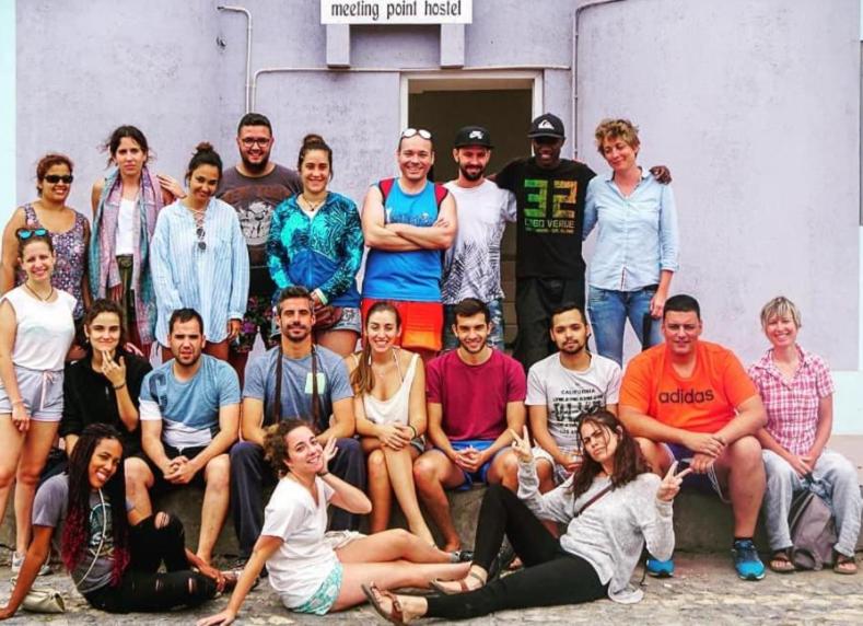 Meeting Point Hostels-Praia Beachwalk
