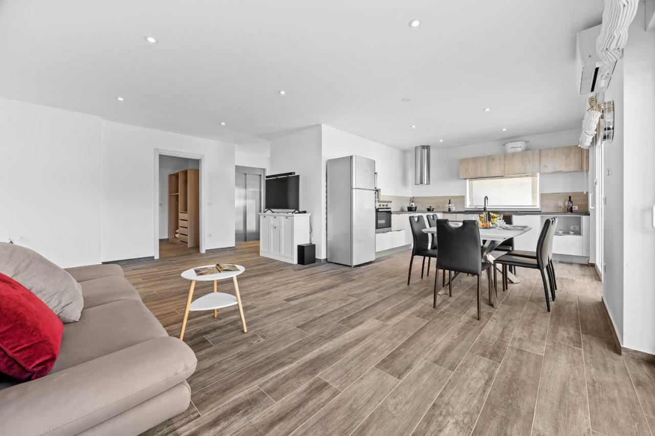 Three-Bedroom Villa - Disability Access