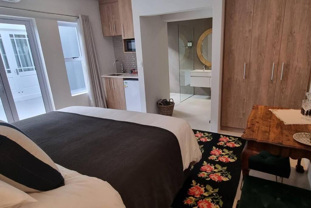 C'est la Vie 6 Standard Apartment - Bed and Breakfast