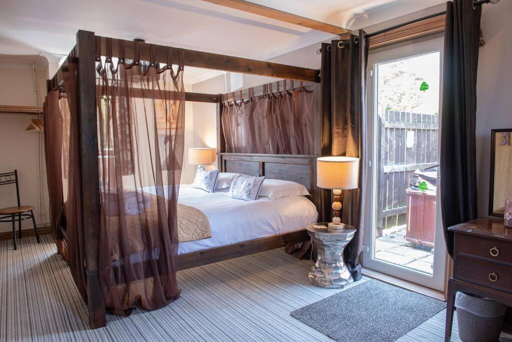 Wild Oats Lodge 2, Yellowtop Country Park - Ferienwohnung
