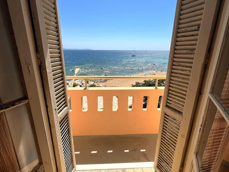 T4 Pieds dans l'eau ! - Bed and Breakfast Ajaccio