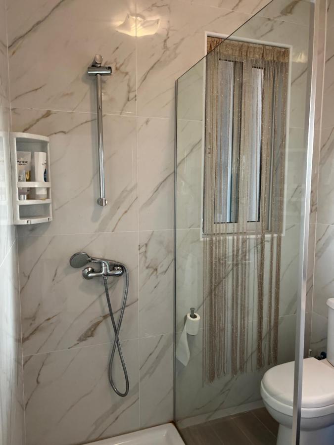 Queen Room with Shared Bathroom