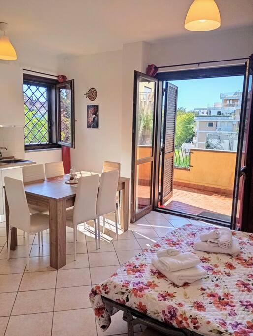 Studio Appartement met Balkon