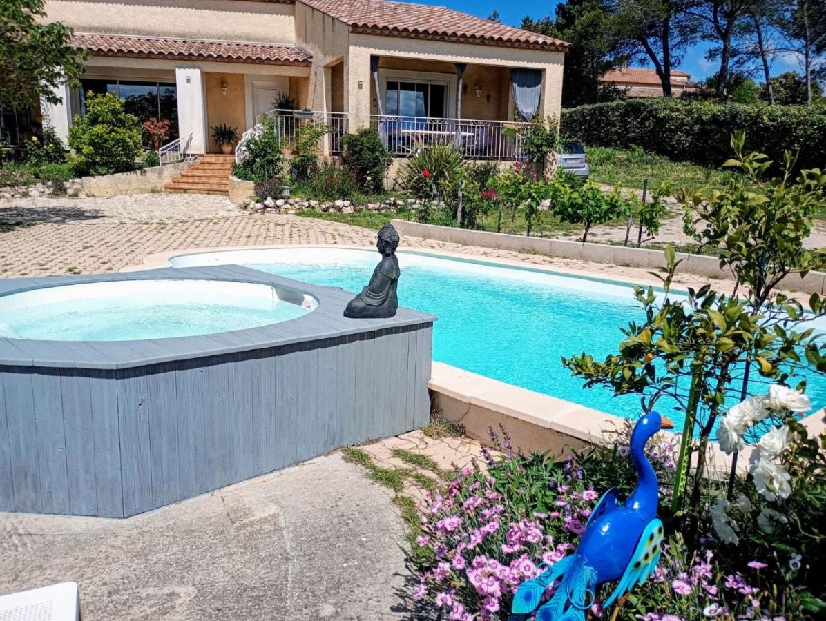 Chambre d'hôtes avec salon et salle de bain privatifs - Chambres d’hôtes