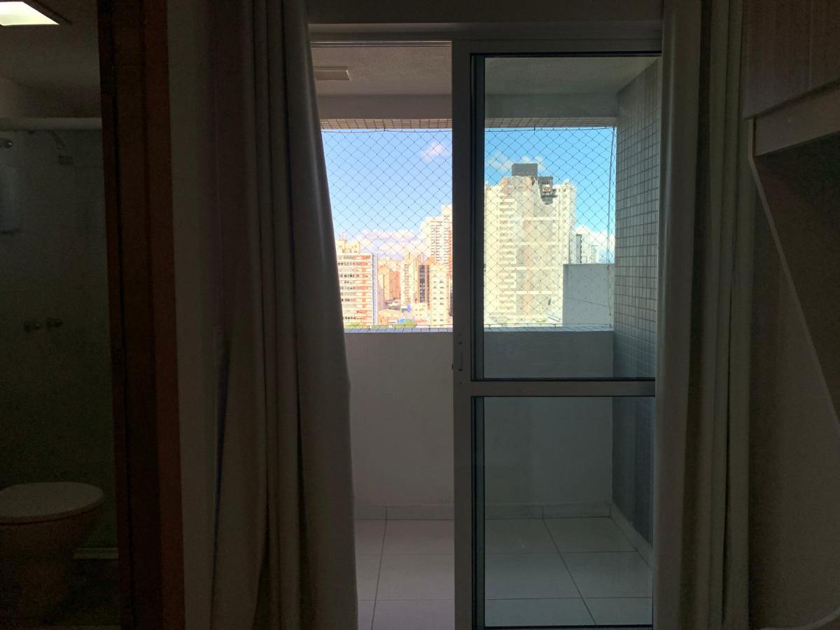 Apartment mit Balkon