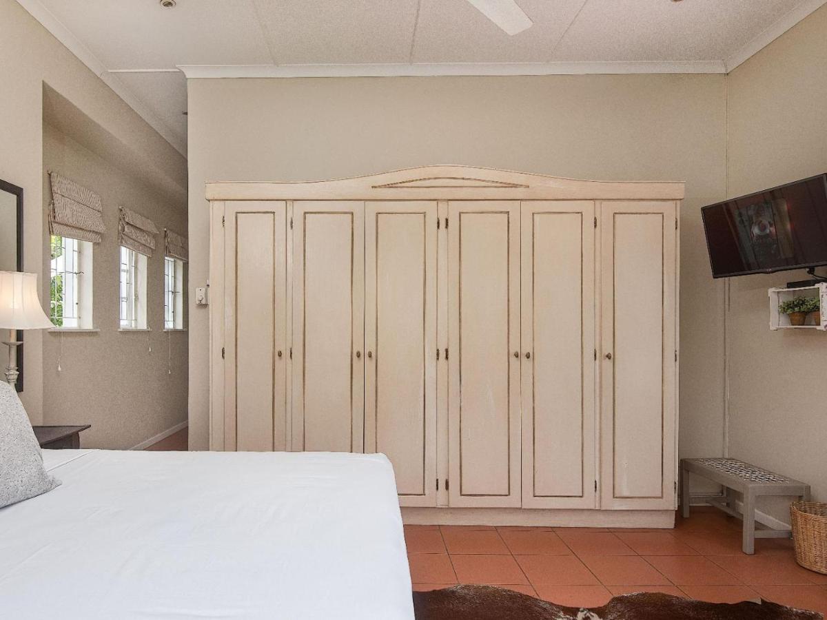 Double Room with Pool View
