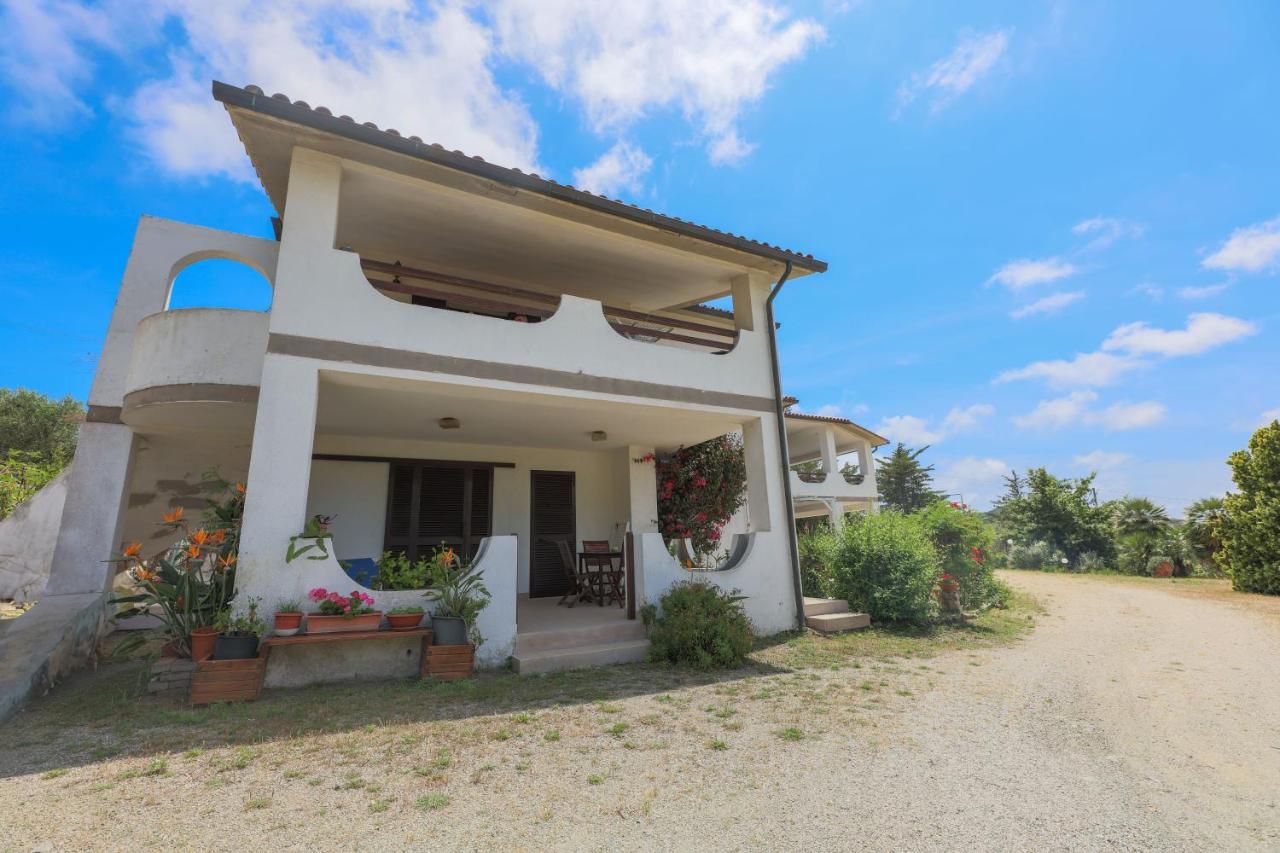 Capo Ai Pini - Bilo Elisa - B&B Lacona