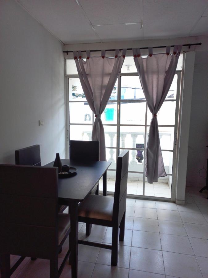 Apartamento hostal oasis - B&B