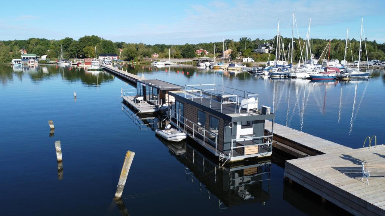 Hausboot Rooftop - B&B Blankaholm