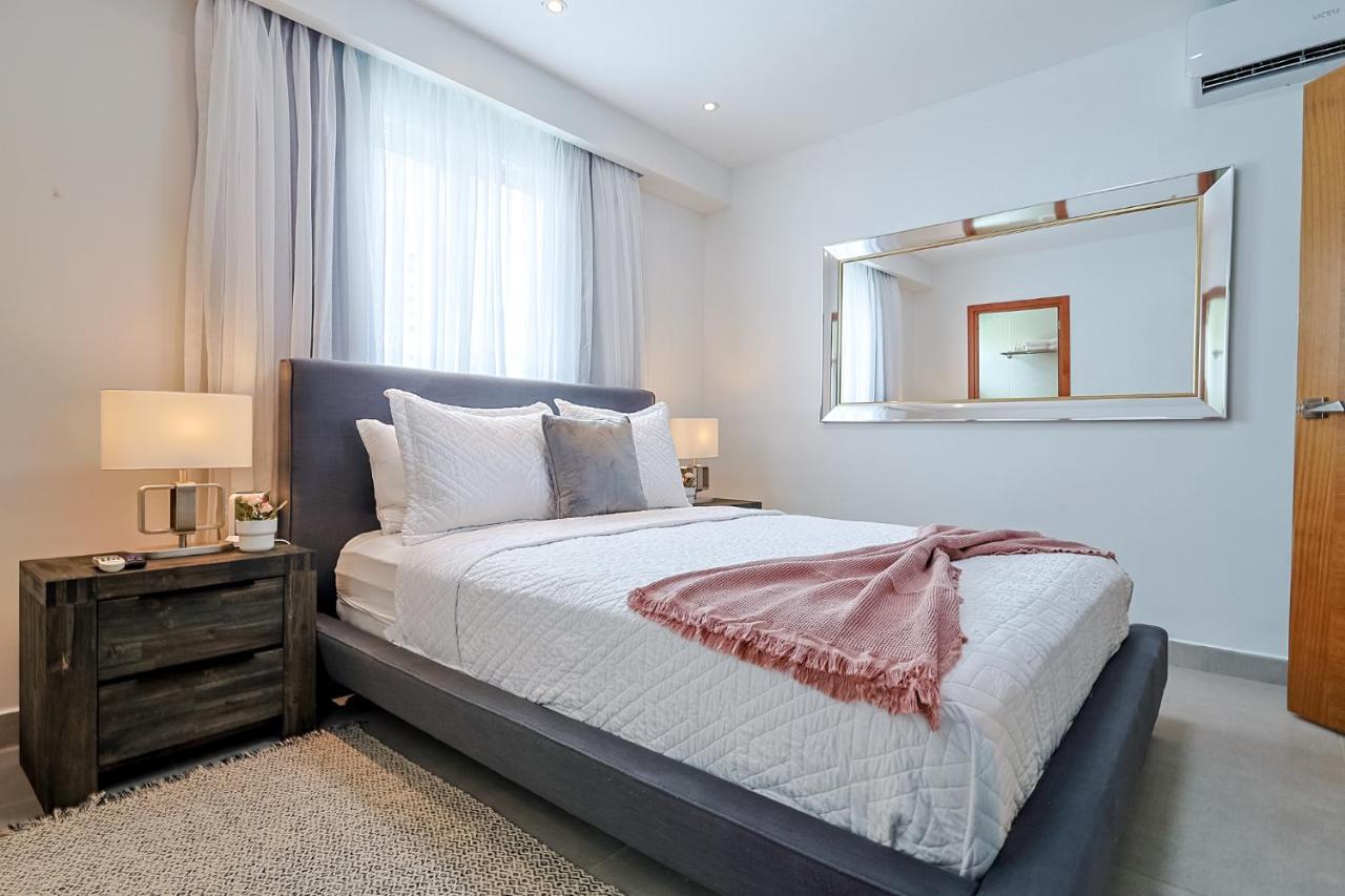 Deluxe One-Bedroom Apartment with Garden View