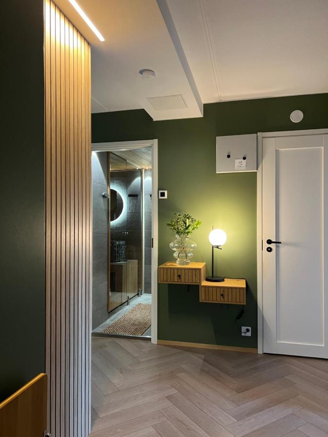 Luksuslukaali - B&B Lahti