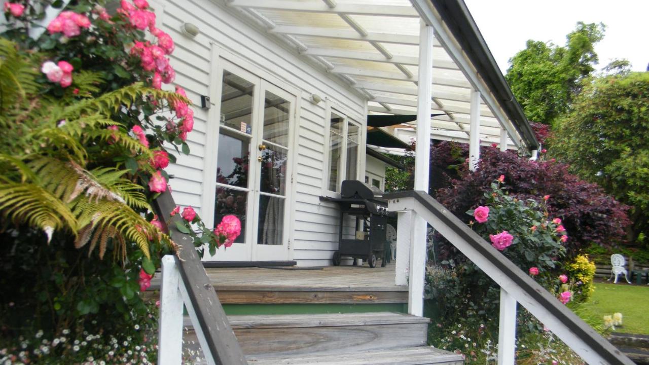 Magpie Cottage Homestay Bed & Breakfast - B&B