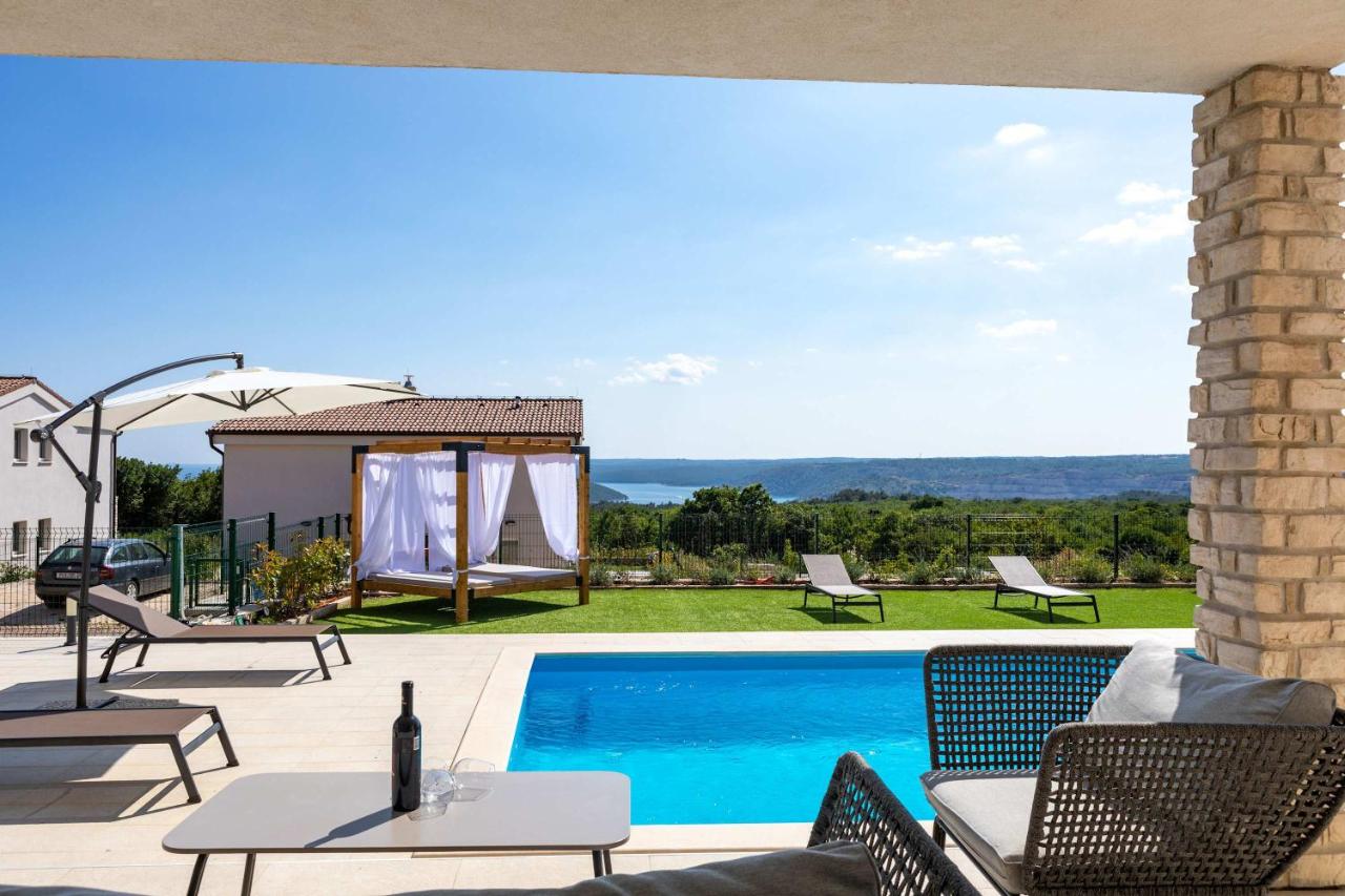 Villa Lumina - B&B