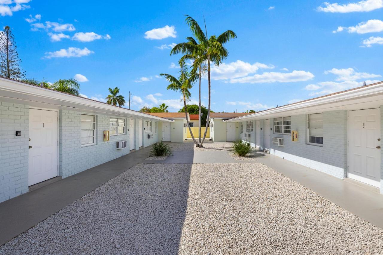 Sunset Inn - Hallandale Beach - Bed and Breakfast