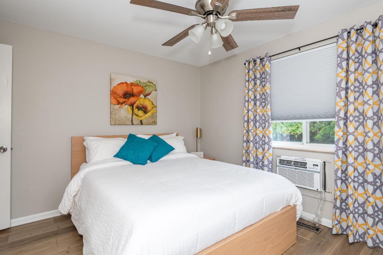 Midcentury Modern 2br Comfort Near The Greene! - B&B