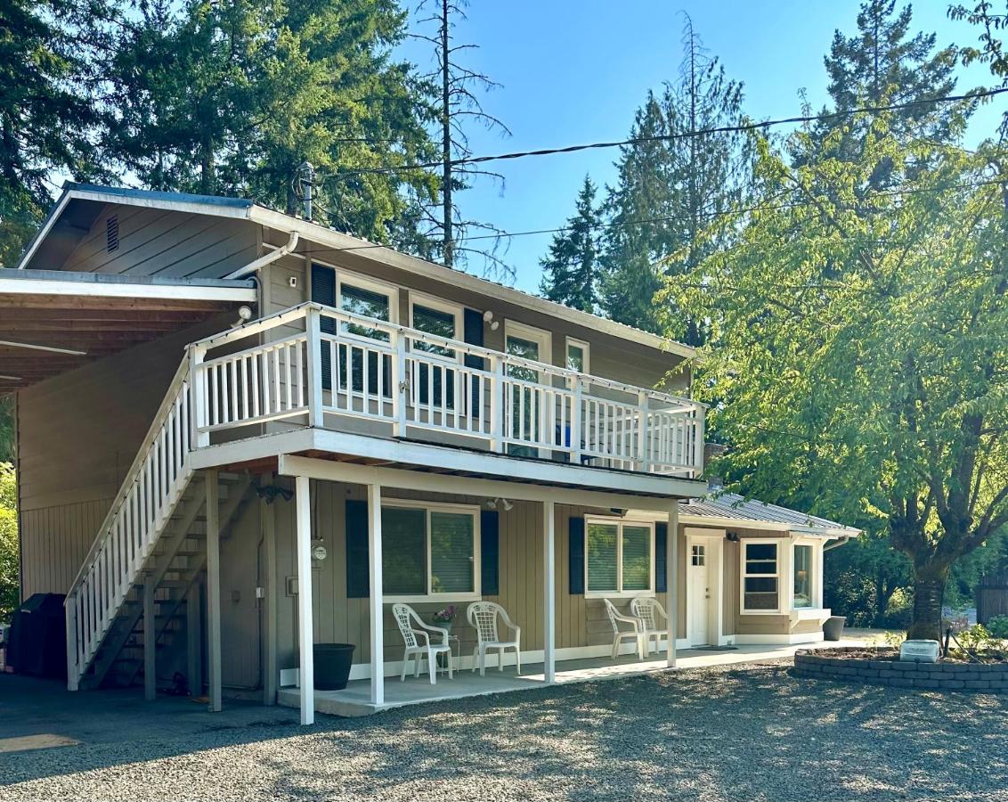 Hobby farm with goats and views of horses - Bed and Breakfast
