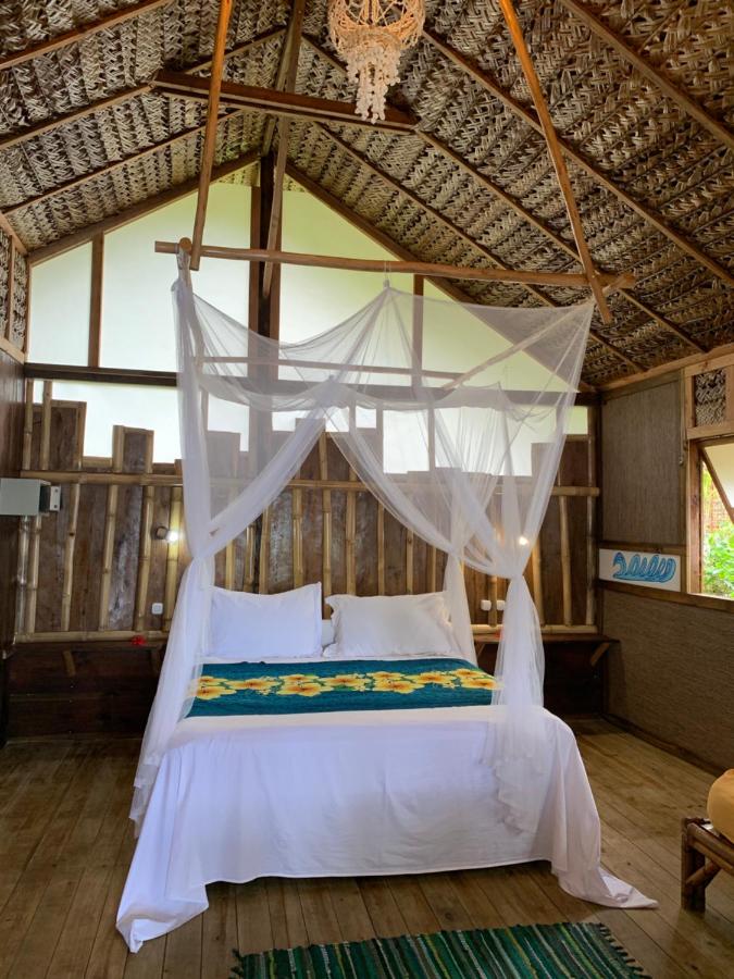 Bungalow with Sea View