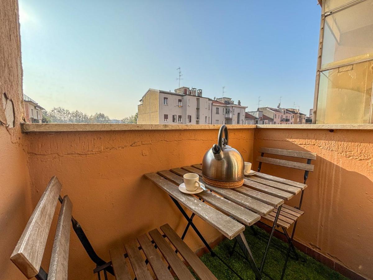 Moderno Bilocale vicino a Fondazione Prada - B&B Milano