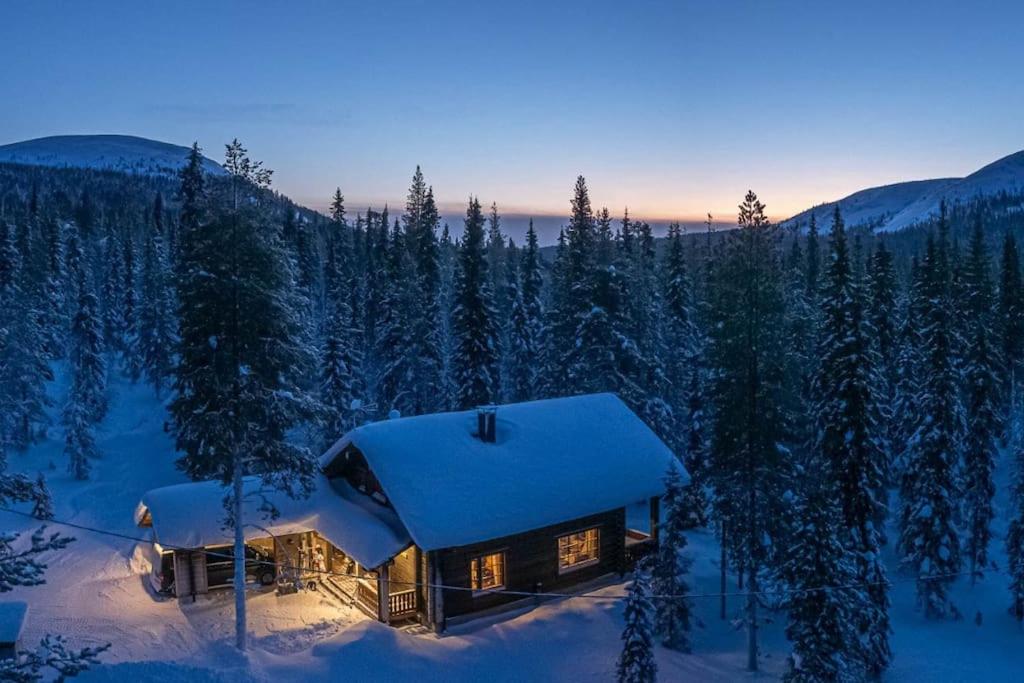 Napakettu - B&B Äkäslompolo