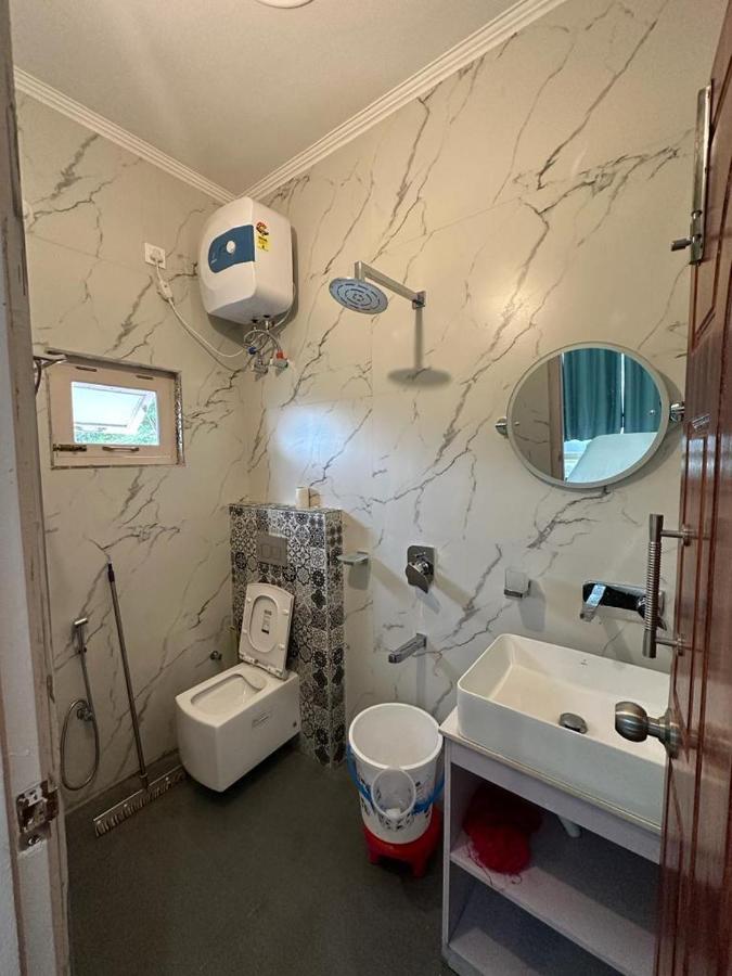 Deluxe Double Room (2 Adults + 1 Child)