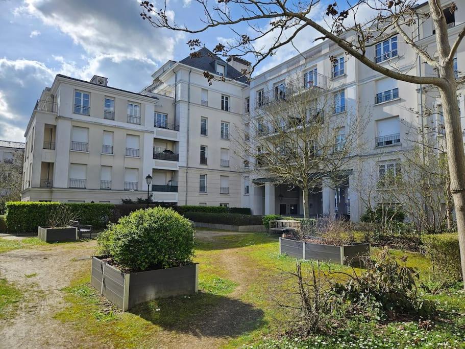 Appartement féérique 3 étoiles à 5 minutes de Disney - Chambres d’hôtes Chessy