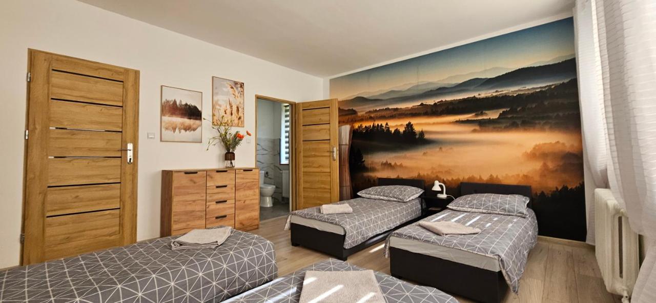 Nowjus - Bed and Breakfast Grzmiąca